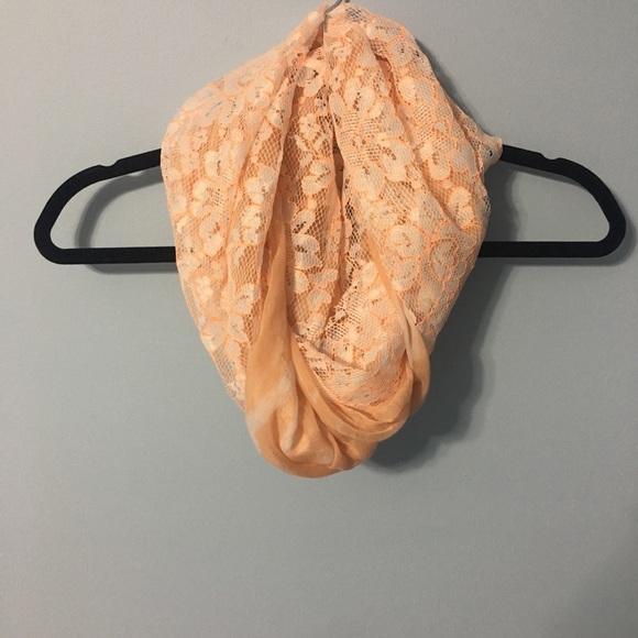 Accessories - 🌵Peach lace and chevron infinity scarf